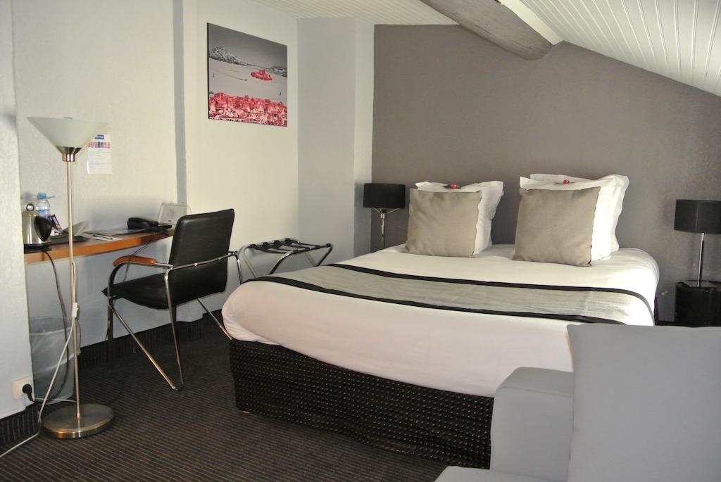 Kyriad Marseille Centre Paradis-Prefecture Room photo